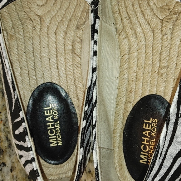 Michael Kors shoes - Picture 6 of 8